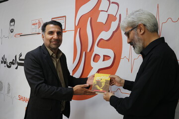 دیدار مدیرکل کتابخانه‌های عمومی خراسان رضوی با مدیران روزنامه شهرآرا