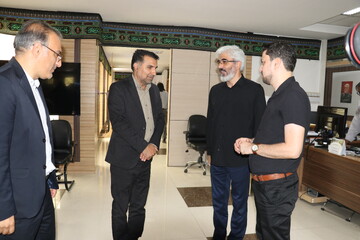 بازدید مدیر کل اداره کتابخانه‌های عمومی استان خراسان رضوی  از موسسه فرهنگی شهرآرا به مناسبت روز خبرنگار