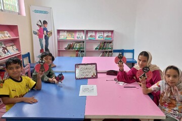 ودکان بندرگزی در کارگاه ساخت کاردستی خلاقیت خود را به نمایش گذاشتند