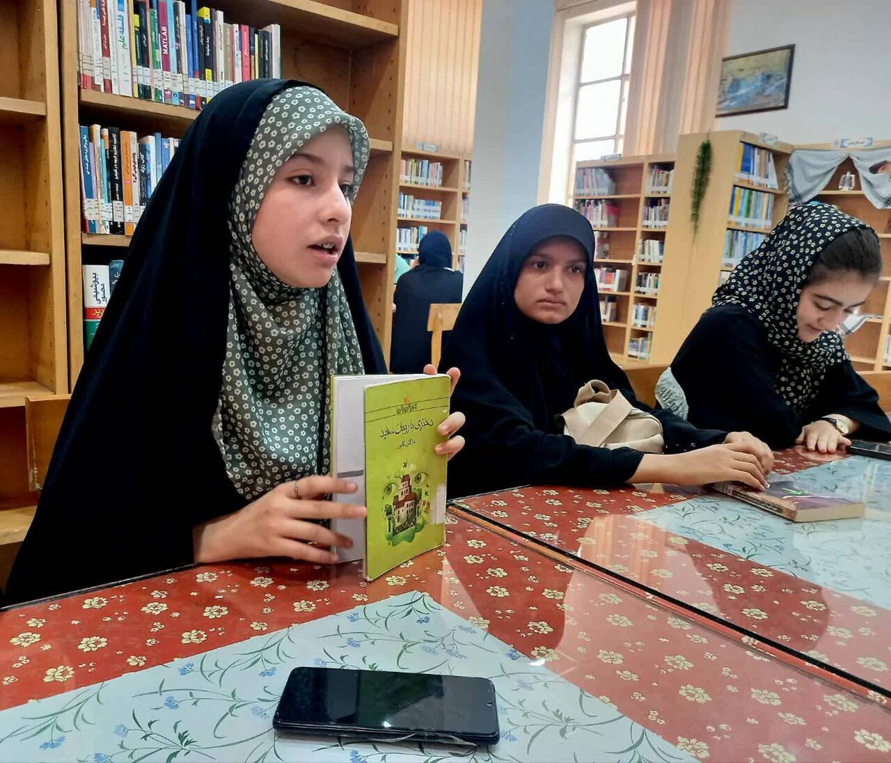 تجلیل از چهار خبرنگار نوجوان عضو کتابخانه آیتالله ربانی شاهنجرانی