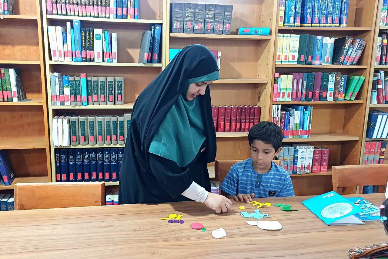 گامی تازه برای تقویت زبان انگلیسی کودکان در کتابخانه امیرالمؤمنین (ع) کلاله