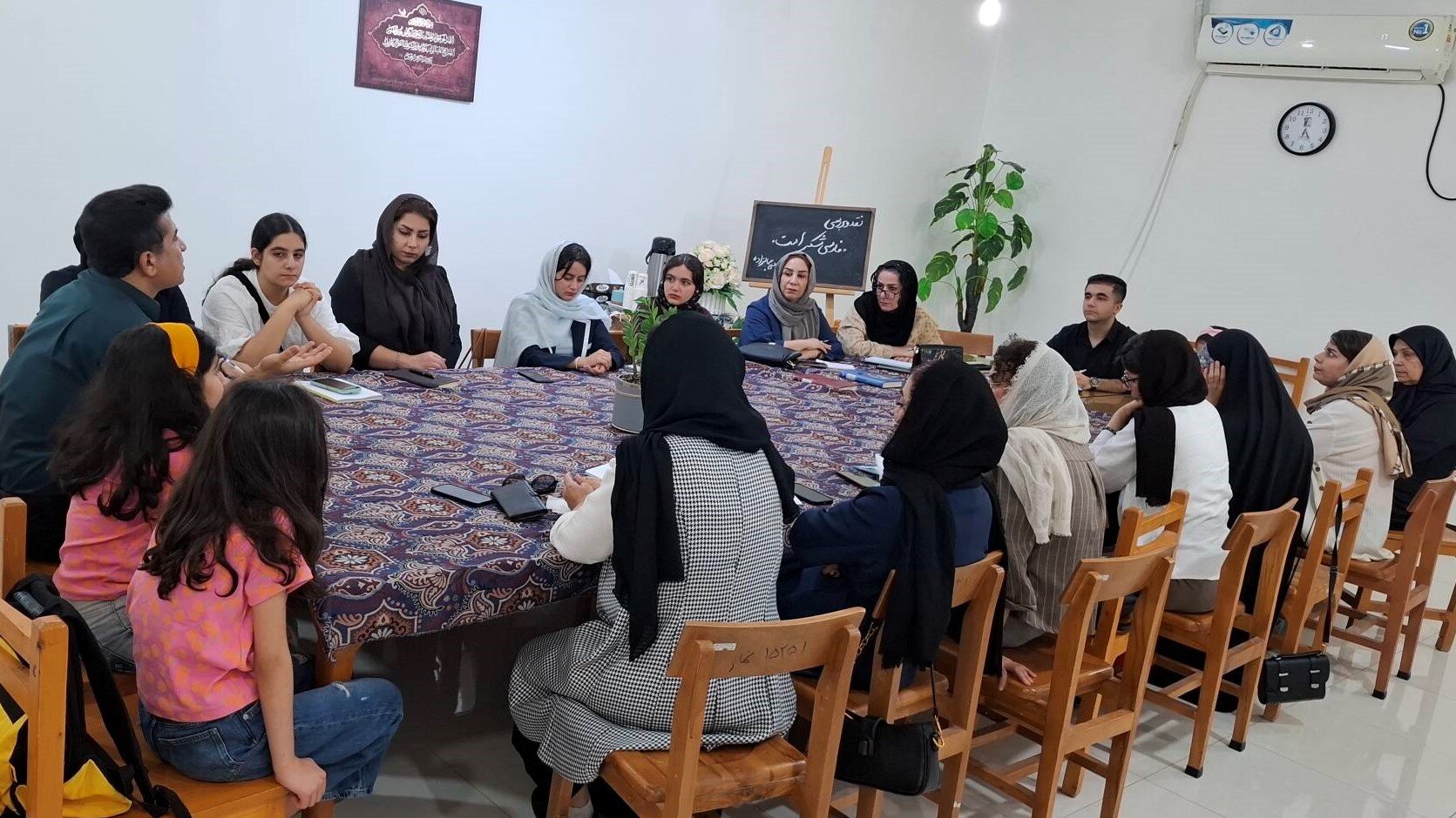 نخستین نشست محفل ادبی «رستا» در کتابخانه امیرکبیر بندر ماهشهر برگزار شد