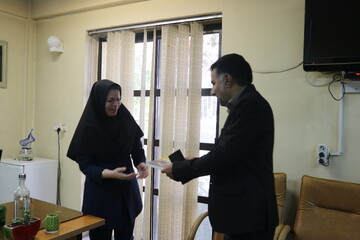 بازدید مدیرکل اداره کتابخانه‌های عمومی استان خراسان رضوی از خبرگزاری جمهوری اسلامی مرکز خراسان رضوی( ایرنا)