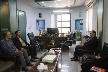 بازدید مدیرکل اداره کتابخانه‌های عمومی استان خراسان رضوی از خبرگزاری جمهوری اسلامی مرکز خراسان رضوی( ایرنا)