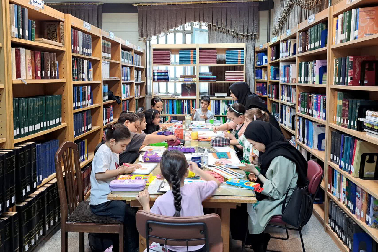 تداوم مطالعه و گفت‌وگوی فرهنگی در کتابخانه اقبال آشتیانی