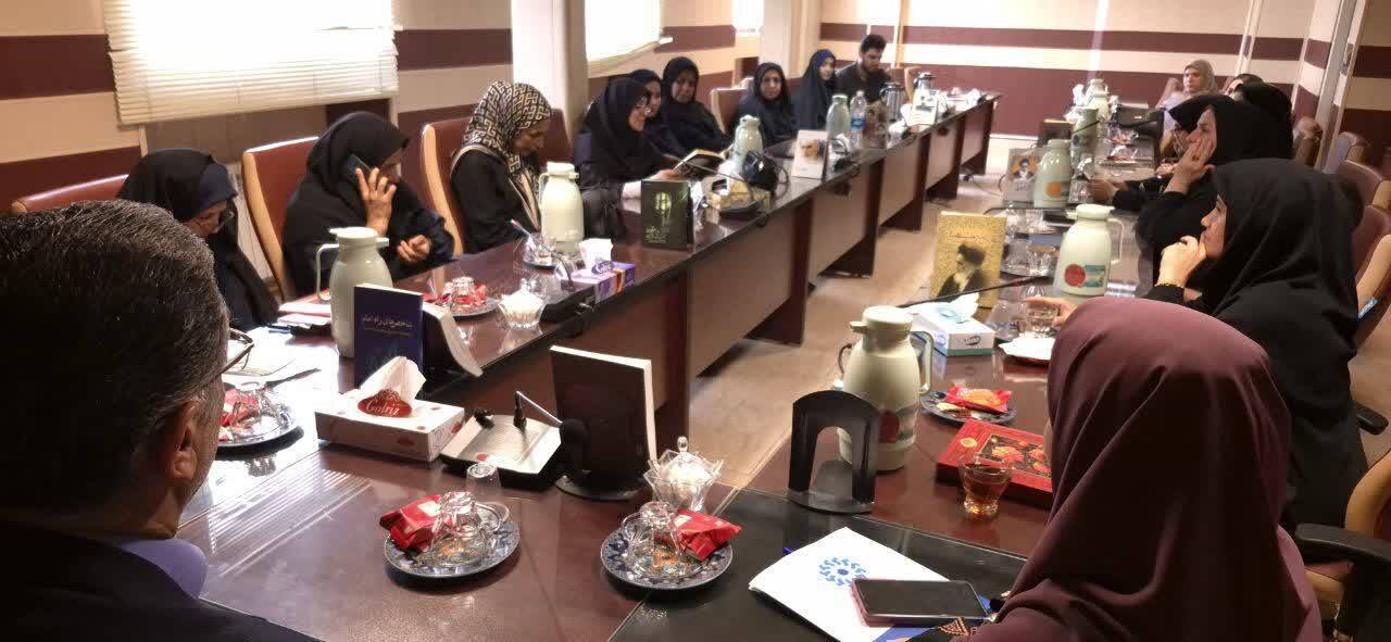 برگزیدگان «در سایه آفتاب» در ساری تجلیل شدند