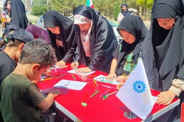 میزبانی کتابداران اسفراینی از زائران پیاده‌روی «جاماندگان اربعین» با برپایی ایستگاه‌های معرفتی