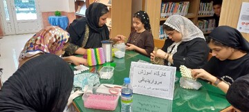 طرح کتابستون کارگاه آموزش مرواریدبافی