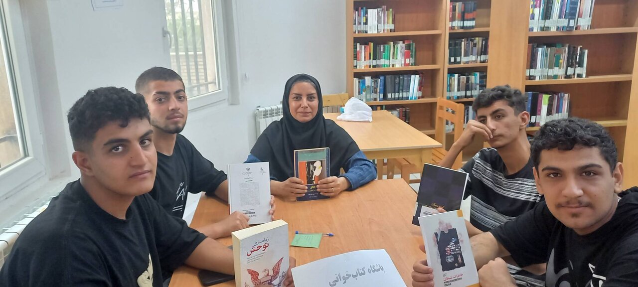 از قصه‌گویی تا کارگاه‌های آموزشی؛ تابستانی پرنشاط در کتابخانه‌های استان تهران