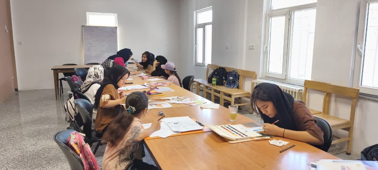 از کارگاه‌های ادبی تا آموزش کامپیوتر در کتابخانه‌های شهرستان پیشوا