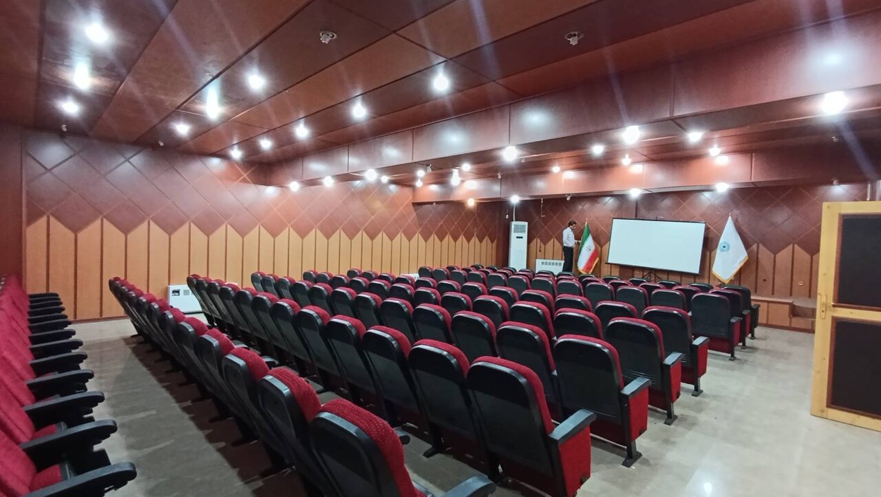 ساختمان اداری ۳ طبقه به اداره‌کل کتابخانه‌های عمومی لرستان واگذار شد