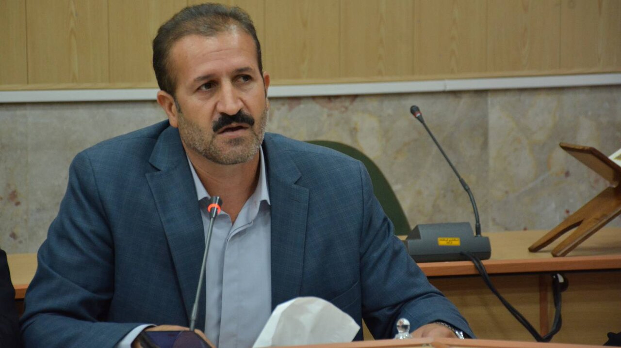 تأکید فرماندار بر تشکیل جلسه ویژه برای بازگشایی کتابخانه کوزران پس از ۱۱ سال