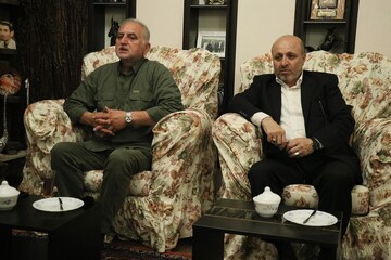 دیدار دبیرکل نهاد با خانواده شهید در استان  اردبیل
