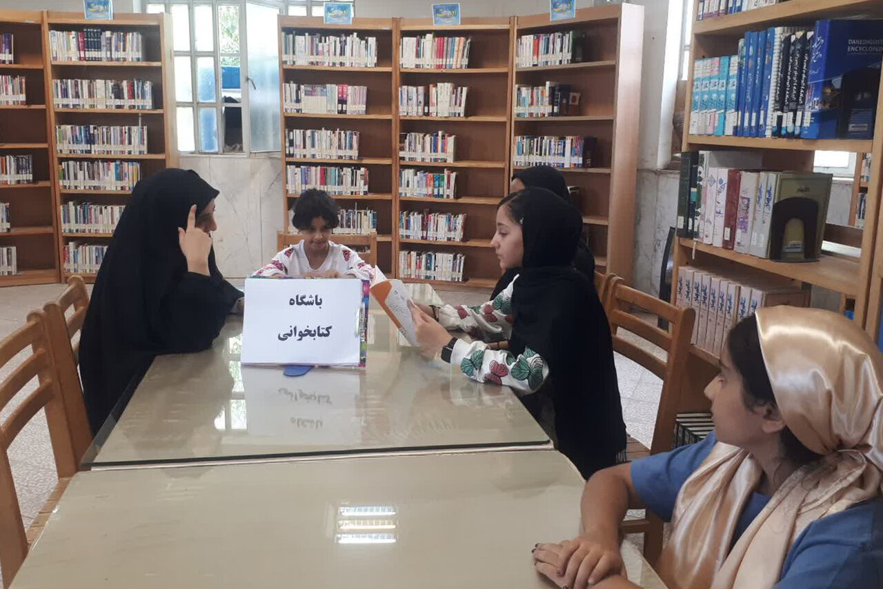 برگزاری برنامه‌های فرهنگی در کتابخانه‌های عمومی استان مرکزی