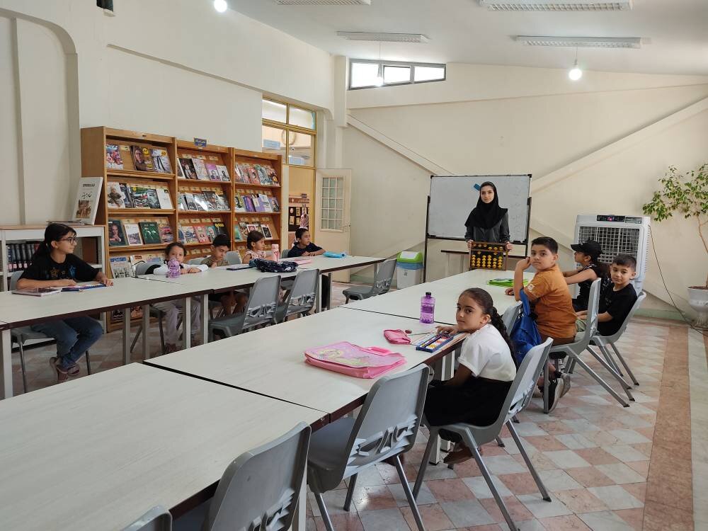 کتابخانه «آیت‌الله کاشانی» شهرستان ماکو، میزبان طرح «آفتاب کتاب»