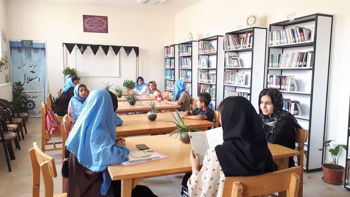 کتابخانههای کرمانشاه میزبان طیفی از برنامههای فرهنگی و آموزشی شدند