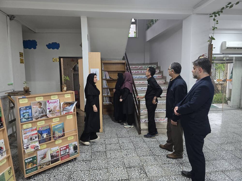 فلاح کردآبادی از کتابخانه باقرالعلوم(ع) شهرستان نکا بازدید کرد