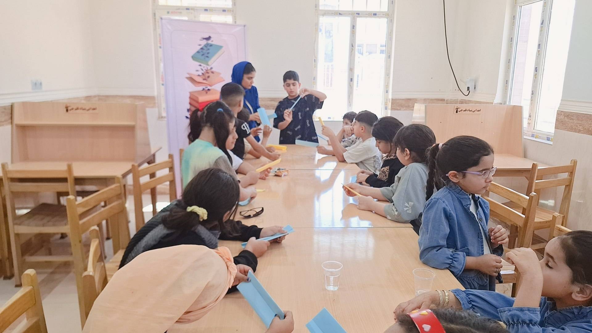 برگزاری کارگاه کتابخوانی «باغ بیدار» در کتابخانه عمومی قلم‌چی خرمشهر