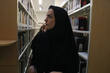 بازدید دبیرکل نهاد از کتابخانه مرکزی اردبیل