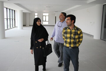 بازدید مشاور اجرایی معاون نهاد از پروژه کتابخانه مرکزی اراک