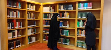 بازدید کتابداران کتابخانه های عمومی شهر تهران از کتابخانه ملی ایران