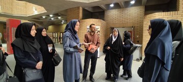 بازدید کتابداران کتابخانه های عمومی شهر تهران از کتابخانه ملی ایران