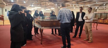 بازدید کتابداران کتابخانه های عمومی شهر تهران از کتابخانه ملی ایران