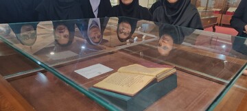 بازدید کتابداران کتابخانه های عمومی شهر تهران از کتابخانه ملی ایران