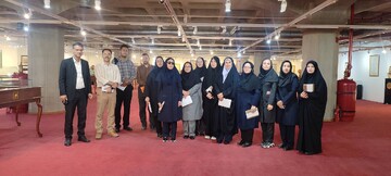 بازدید کتابداران کتابخانه های عمومی شهر تهران از کتابخانه ملی ایران