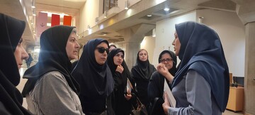 بازدید کتابداران کتابخانه های عمومی شهر تهران از کتابخانه ملی ایران
