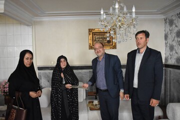 دیدار با خانواده شهدا