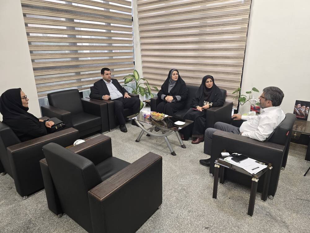 فلاح کردآبادی با سرپرست فرمانداری نور دیدار کرد