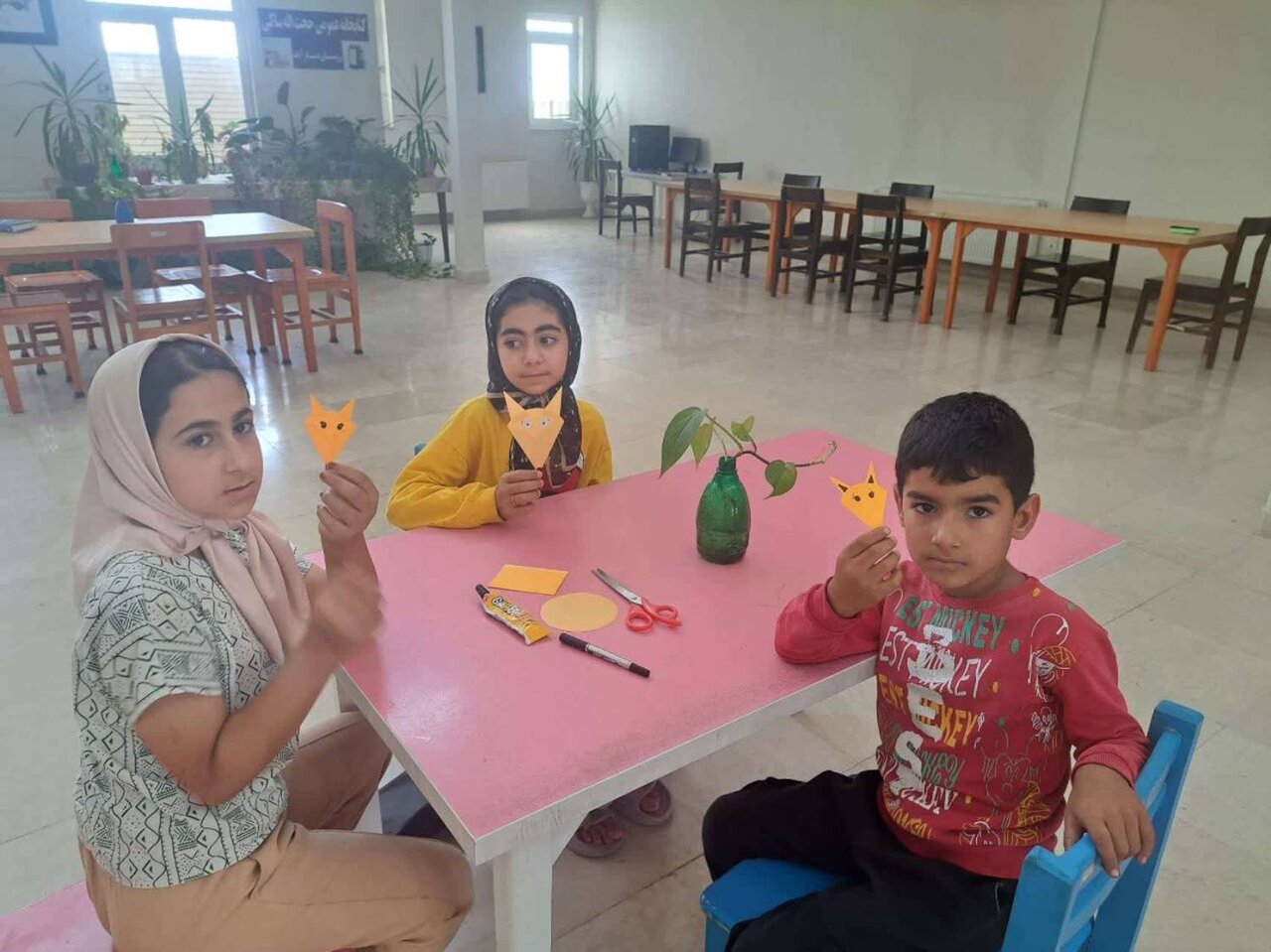 «جوانه زدن خلاقیت در روستا»؛ کتابخانه دینارآباد بروجرد پاتوق فرهنگی کودکان شد