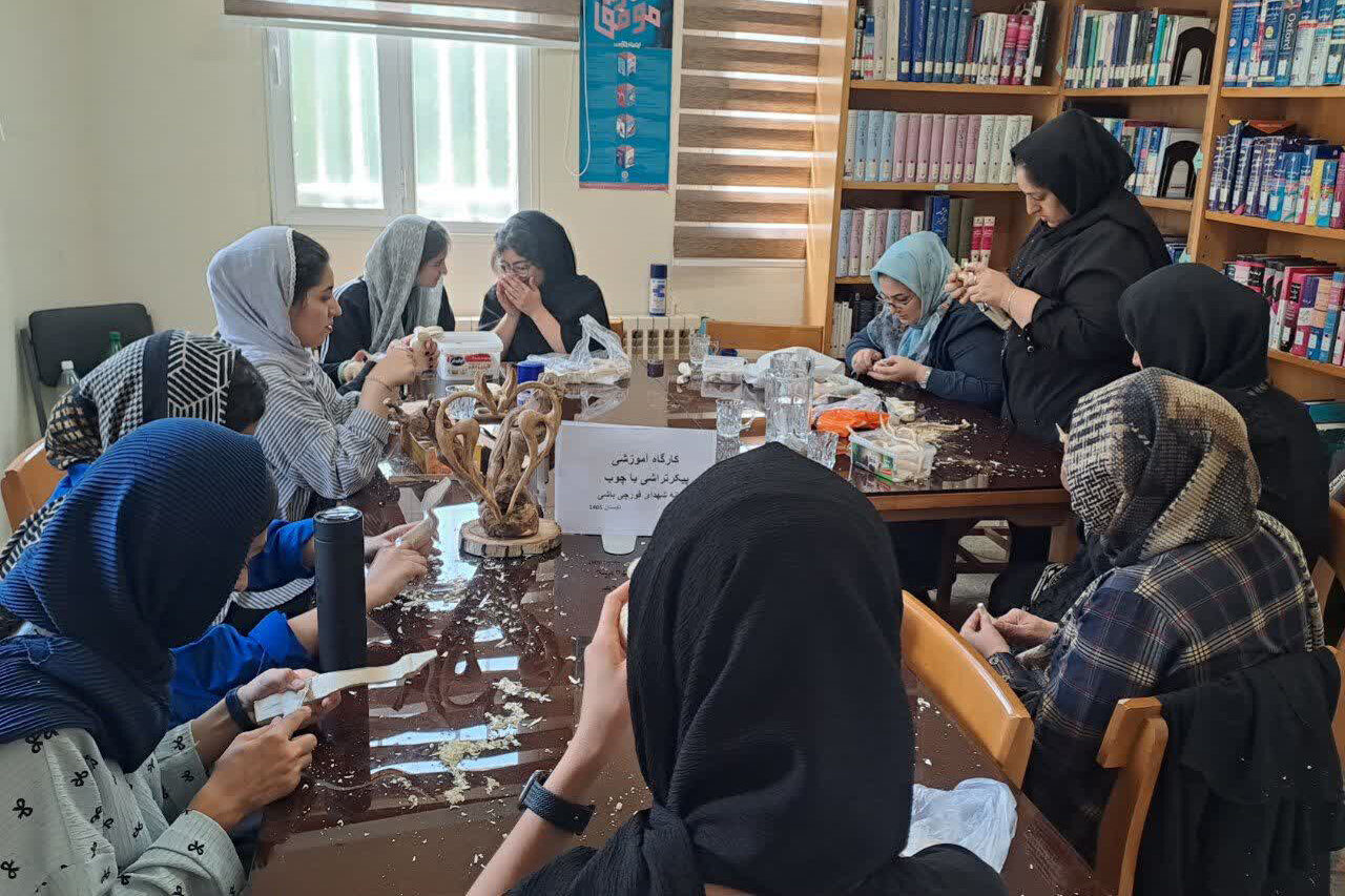 کتابخانههای عمومی استان مرکزی؛ بستری برای یادگیری و خلاقیت