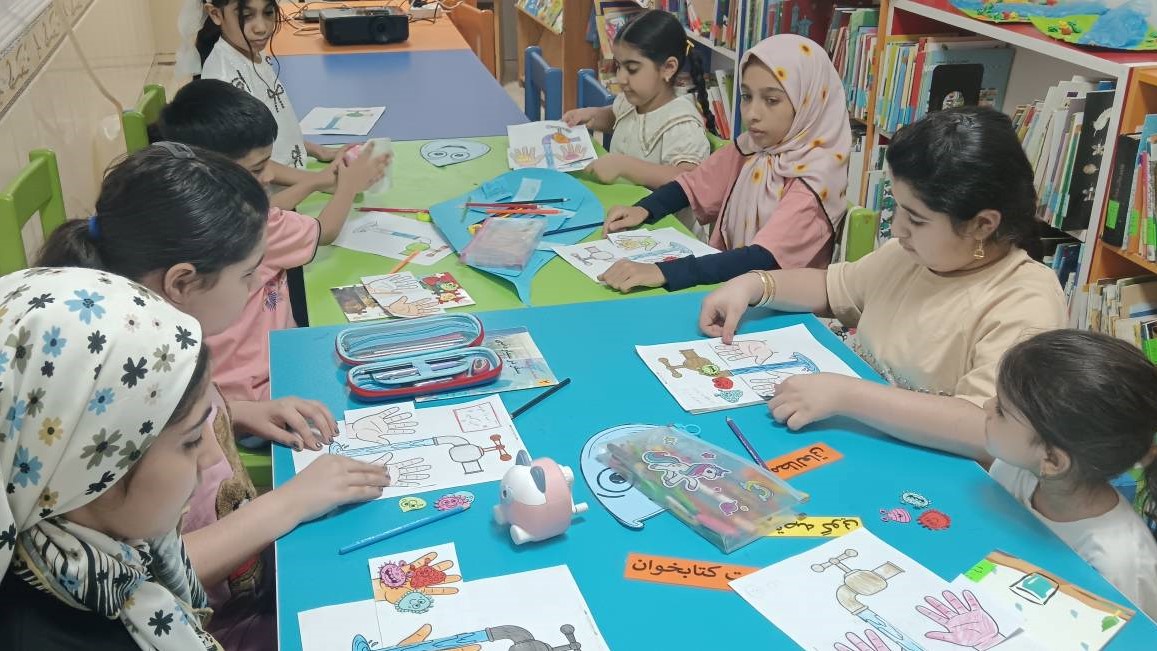 برگزاری کارگاه آموزشی «صرفه‌جویی در مصرف آب» ویژه کودکان در کتابخانه فرهنگ آبادان