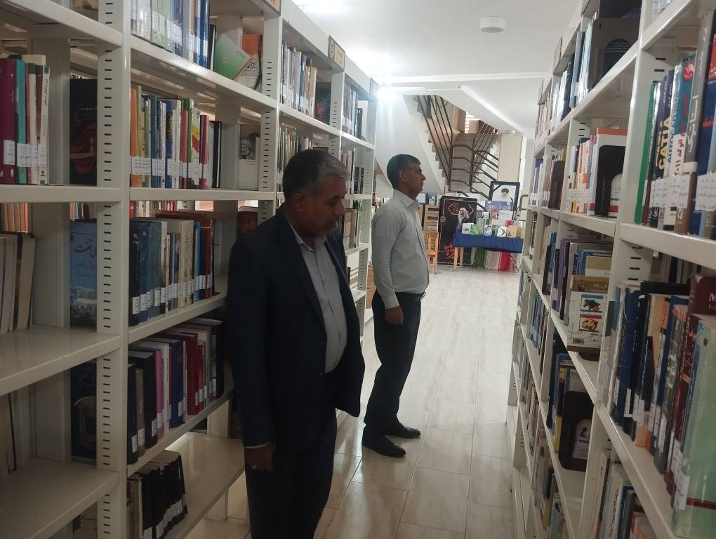 از توسعه کتابخانهها تا حمایت از نویسندگان بومی؛ تأکید بر مشارکت خیرین و مسئولیت اجتماعی صنایع