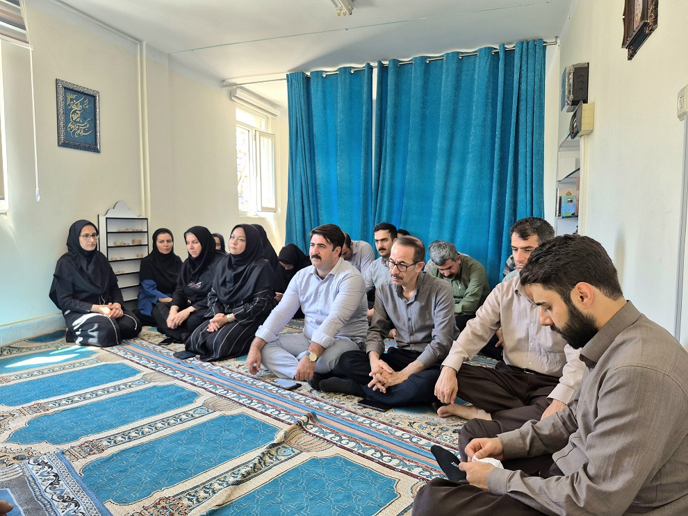 ویژهبرنامه اربعین رهبر شهید در ستاد ادارهکل کتابخانههای عمومی کردستان