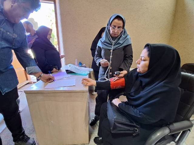 برگزاری کارگاه آموزشی «هیچکس تنها نیست؛ با هم علیه سرطان» در کتابخانه مرکزی کرمان