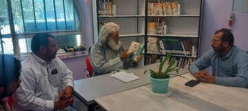 نشست تخصصی «تاریخ‌خوانی» با محوریت بررسی وقایع ۲۸ مرداد در کتابخانه شهید بهشتی خاش برگزار شد