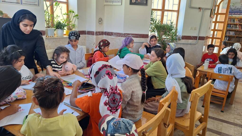 پیوند کتاب، آموزش و مهارت در برنامه‌های فرهنگی کتابخانه‌های عمومی کرمانشاه