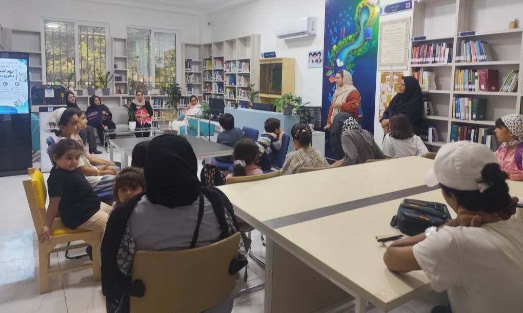 کارگاه بهداشت دهان و دندان در کتابخانه سبز ساری برگزار شد