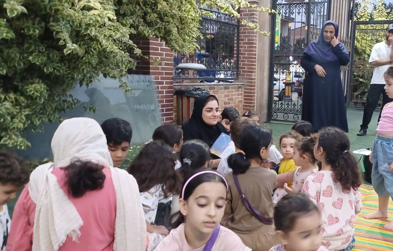برنامه قصه‌گویی، بازی و ورزش در پارک المپیک جویبار برگزار شد