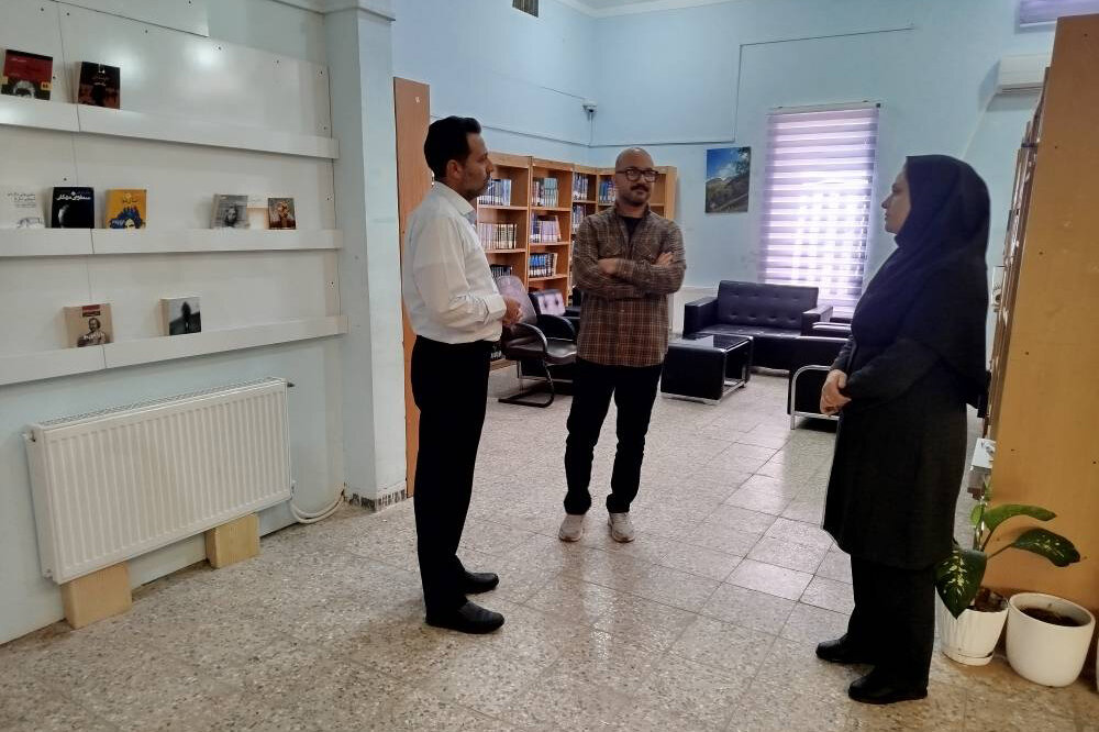 آماده‌سازی کتابخانه شهید مومنی ارمو برای بازگشت به چرخه خدمت‌رسانی