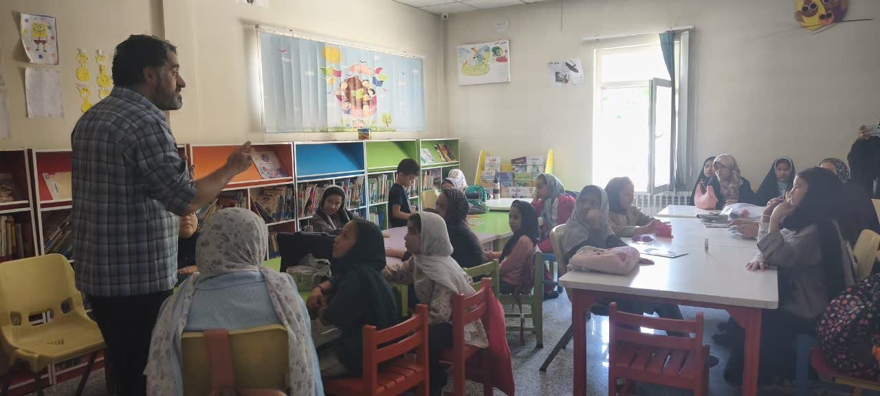از مهارت‌آموزی تا داستان‌نویسی در کتابخانه‌های عمومی پیشوا