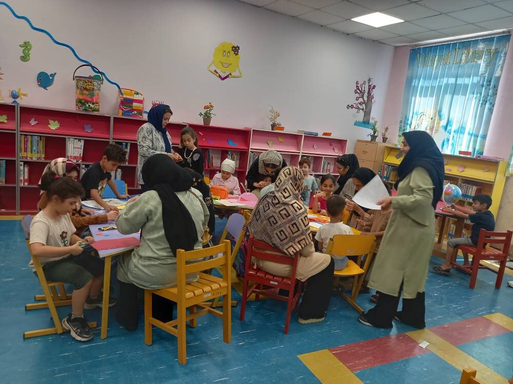 کتابخانه عمومی ولایت؛ مقصد تابستانی کودکان قرچک