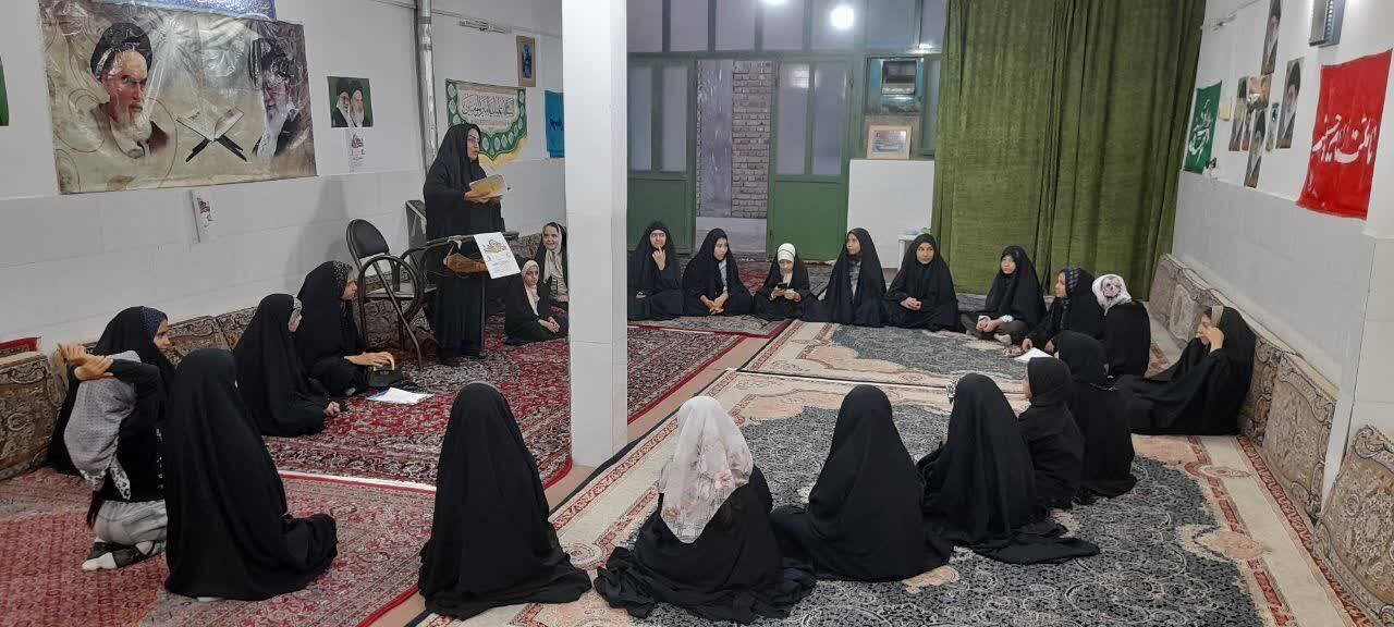 برگزاری لیگ کتابخوانی «مسجد، محله و کتابخانه» در کتابخانه عمومی شهید مطهری اشتهارد