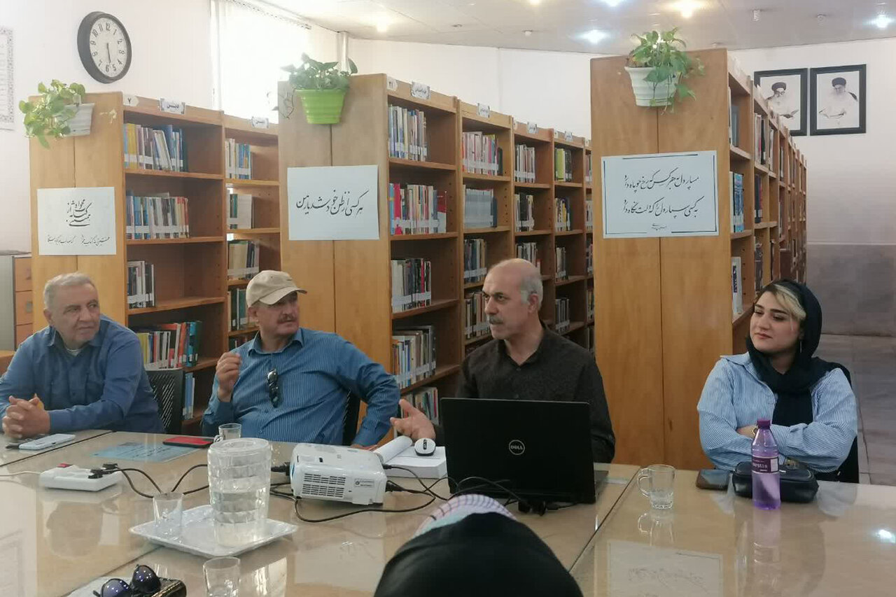 برگزاری کارگاههای آموزشی در کتابخانه حضرت ولیعصر (عج) ساوه