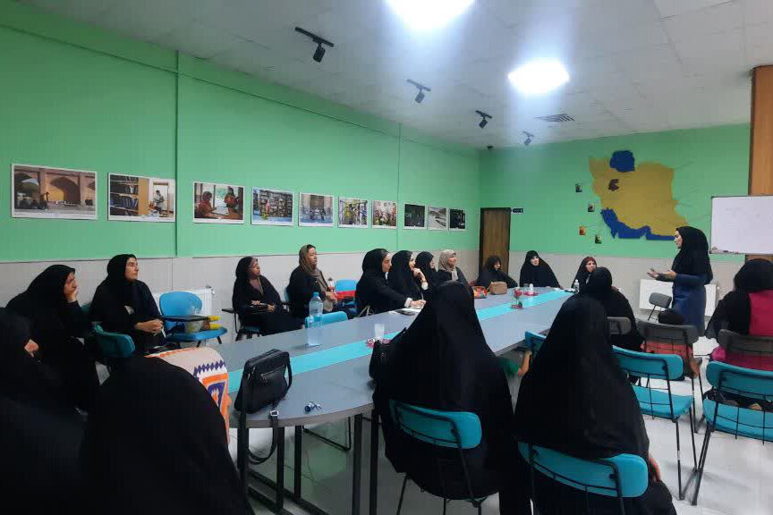 برنامههای فرهنگی، آموزشی و هنری در کتابخانه امام حسن مجتبی (ع) شهر زاویه