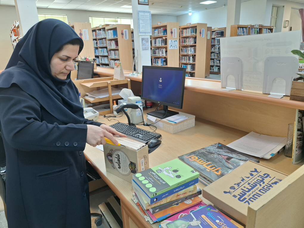 اجرای طرح سروش در فارس/ ۳ هزار نسخه کتاب به منابع کتابخانههای عمومی استان اضافه شد
