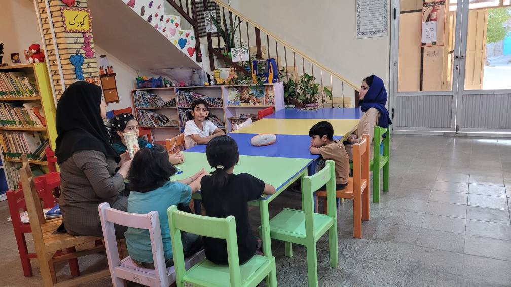 کودکان کتابخانه میرزای بختیاری با زندگی و آثار ابوعلی سینا آشنا شدند